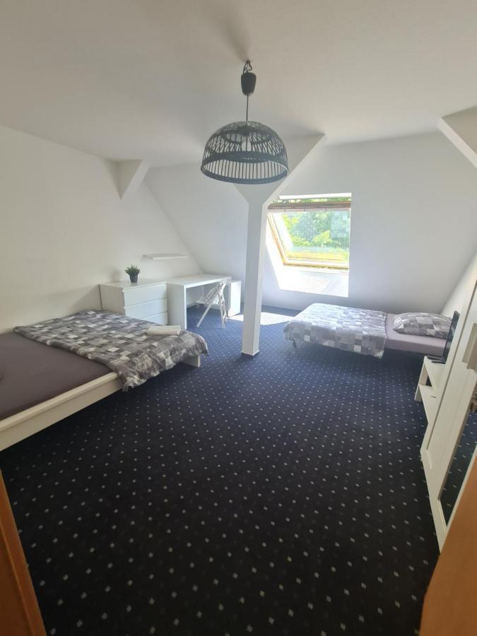 6 Bedroom Private Apartment & Lounge Rostock Exterior foto